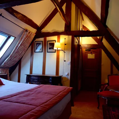 Hotel Ferme De La Ranconniere - & Restaurant Crépon